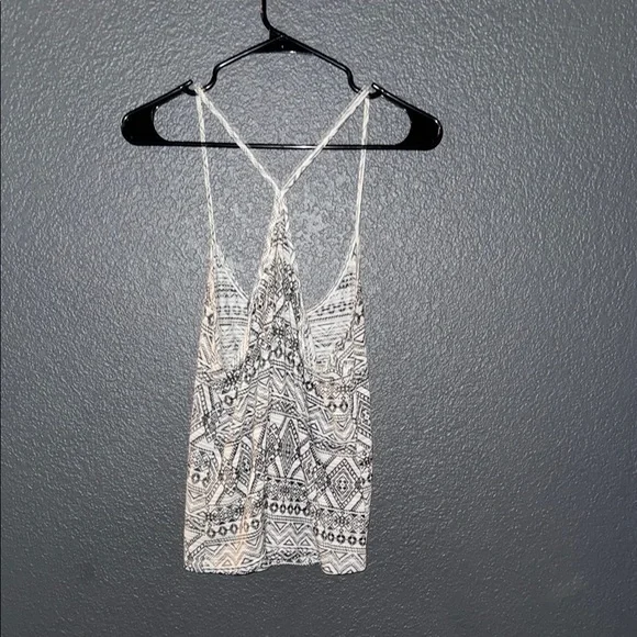 Black and White Patterned Tank Top - Picture 3 of 3